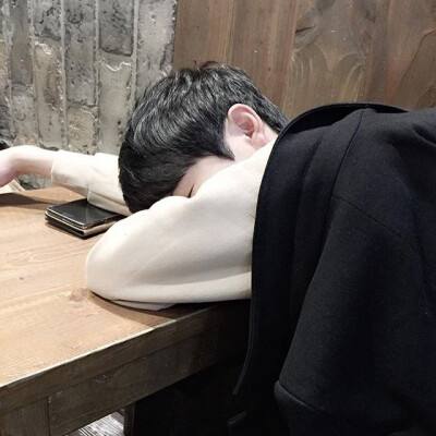 三星堆一天卖出超800只神鸟啾啾